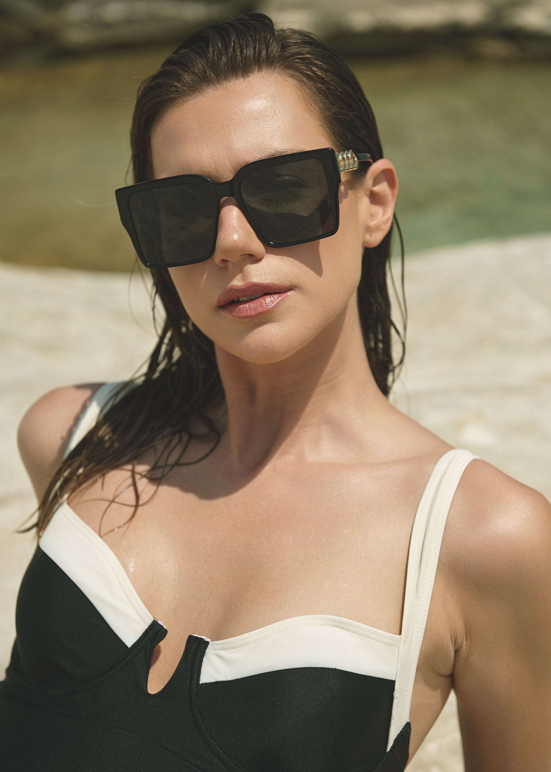 For Art's Sake サングラス For Art's Sake Dynasty Slim Black Rectangle Sunglasses | Perlina