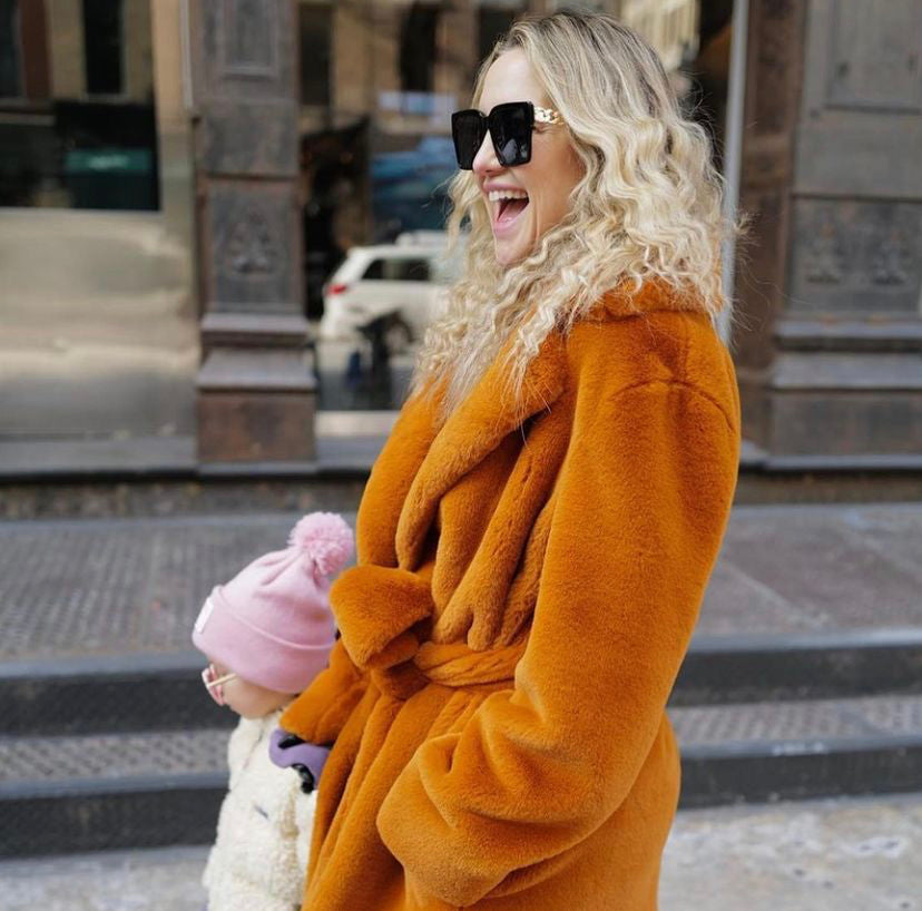 Actress Kate Hudson wearing designer For Art's Sake Castle sunglasses