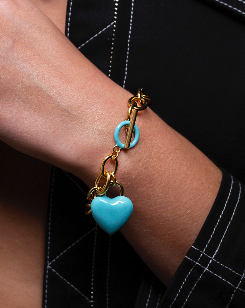 The Kiss Bracelet Blue