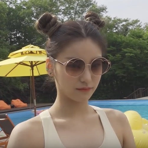 YEJI X VALENTINE BURGUNDY