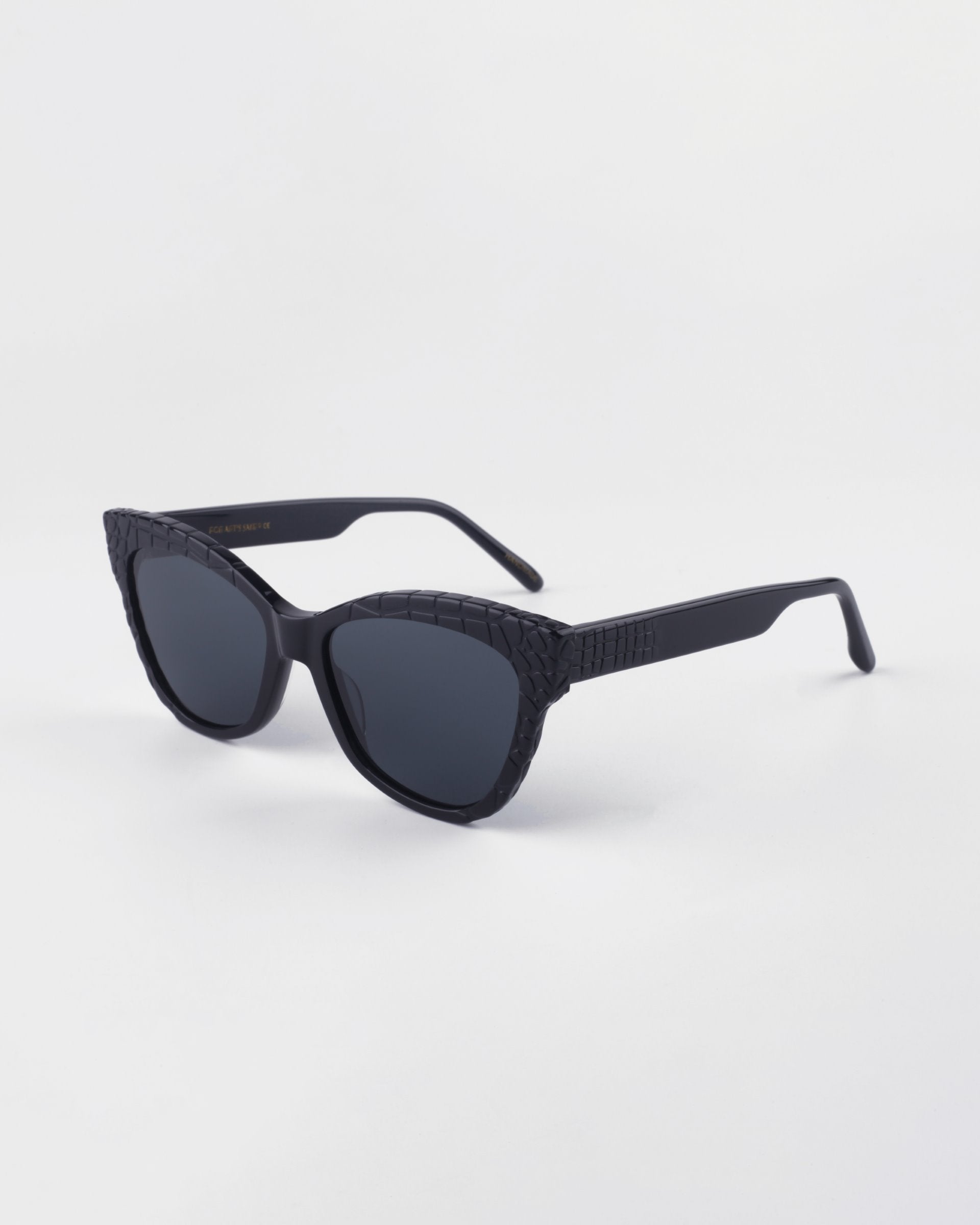 Crocodile Sunglasses, Black. Side Image.