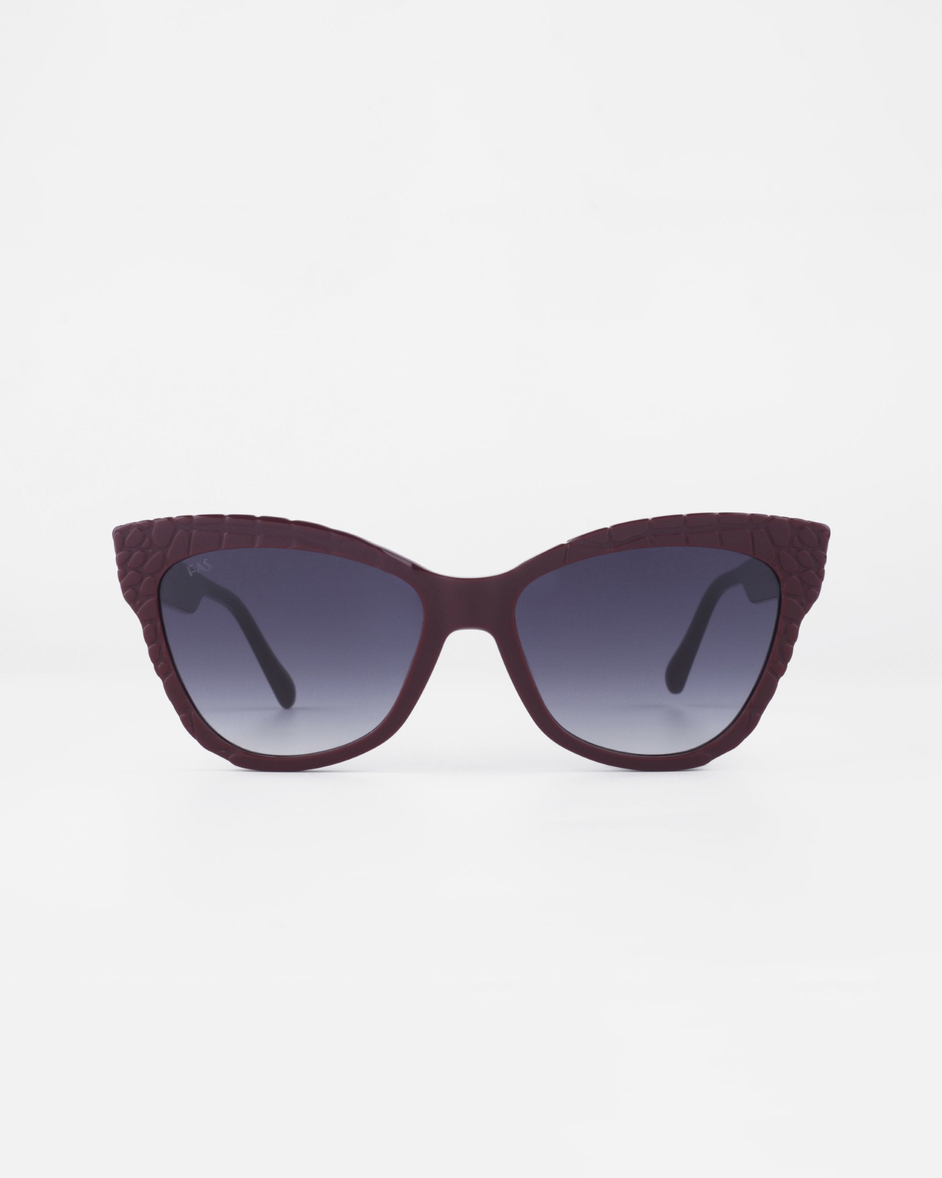 crocodile-sunglasses-burgundy
