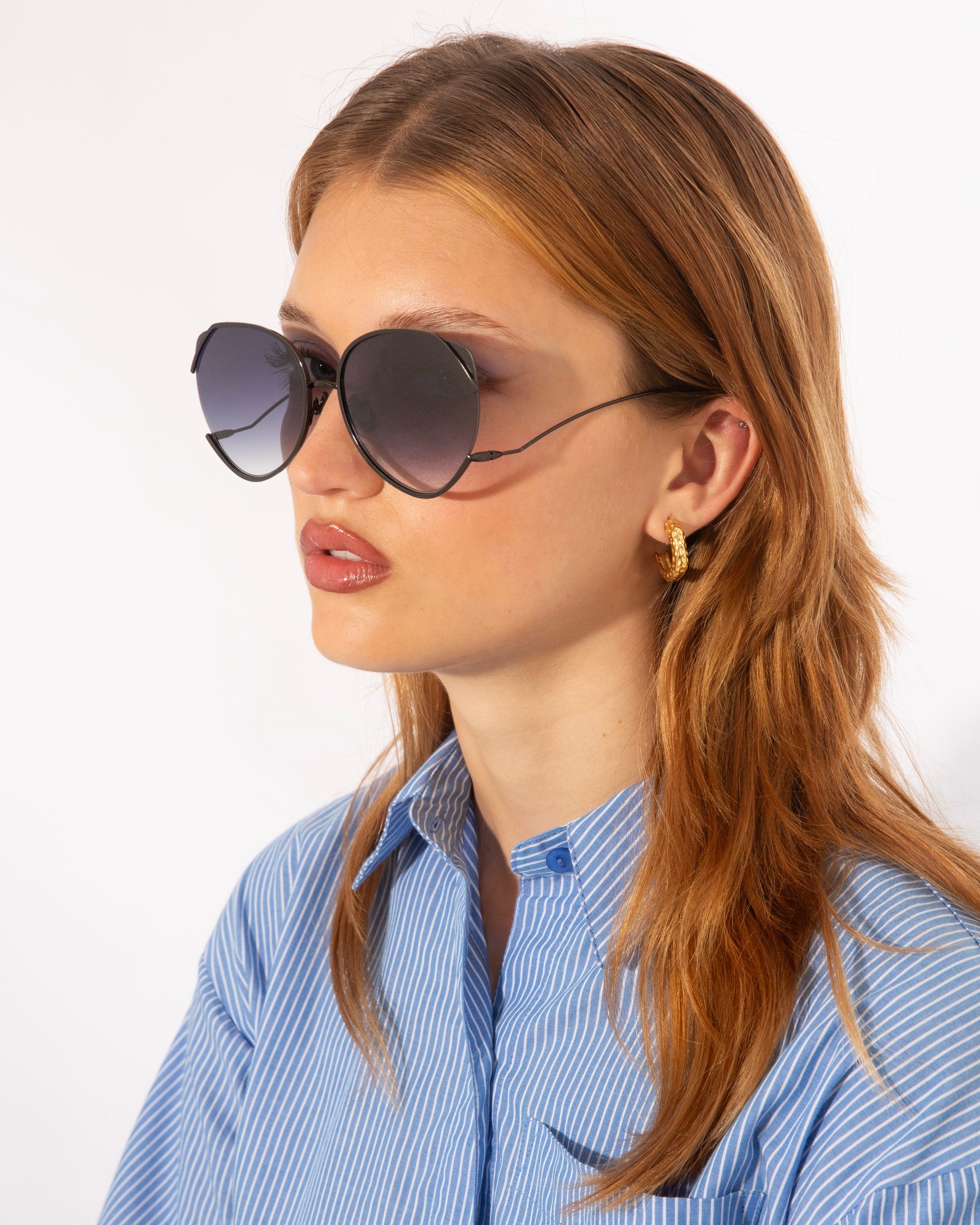 Wonderland sunglasses top