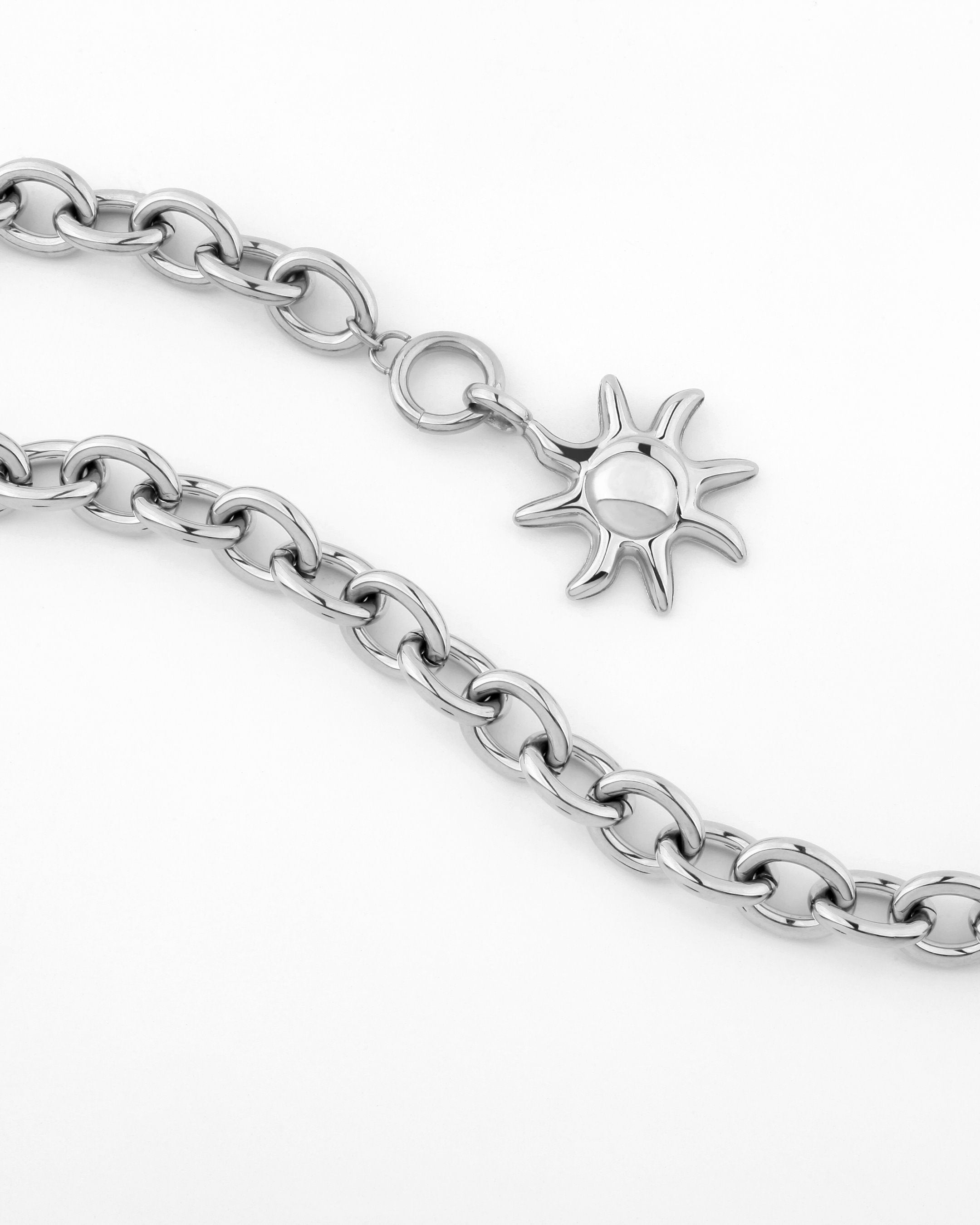 アクセサリー kensscratch moon-s-neck N-011 シルバーのトップに