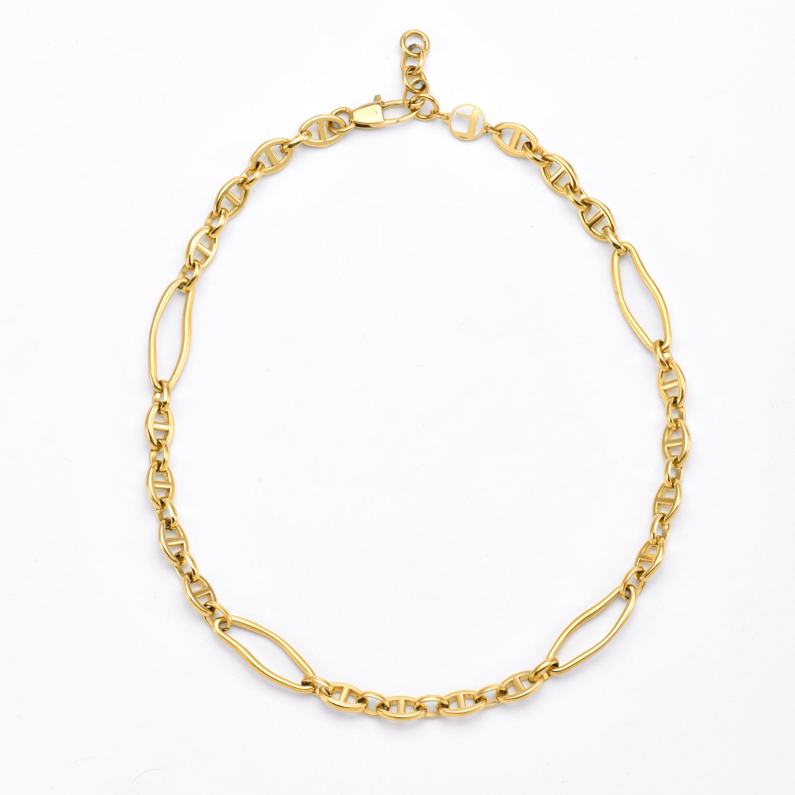 Portrait Necklace Gold
